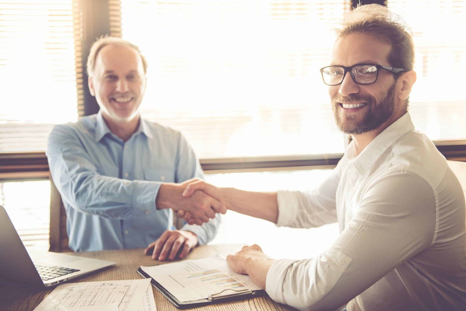 shutterstock 491975740 scaled Céder l'entreprise à un salarié (MBO) Tunisie