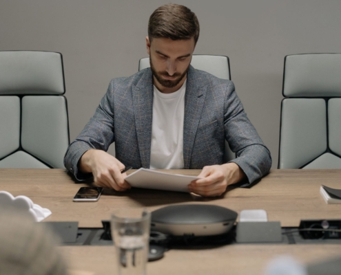 Quel est le meilleur moment pour vendre votre entreprise ? 5 Quel est le meilleur moment pour vendre votre entreprise ? - business - réunion dirigeants business